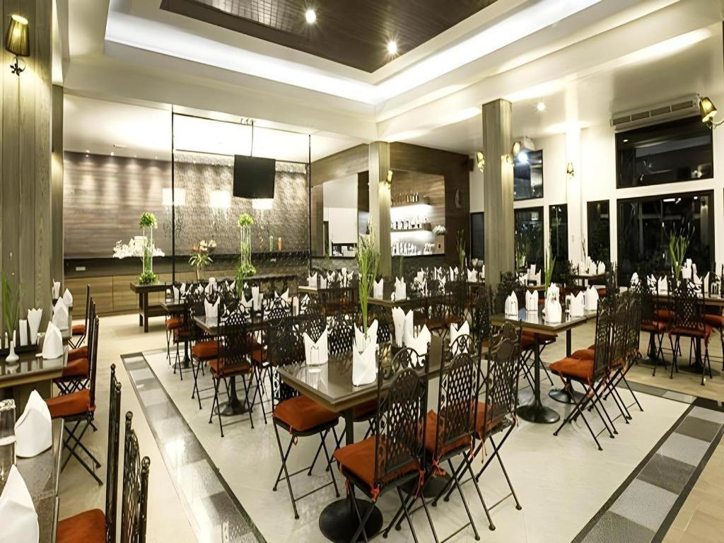 Royal Hills Golf Resort & Spa Nakhon Nayok Exterior photo