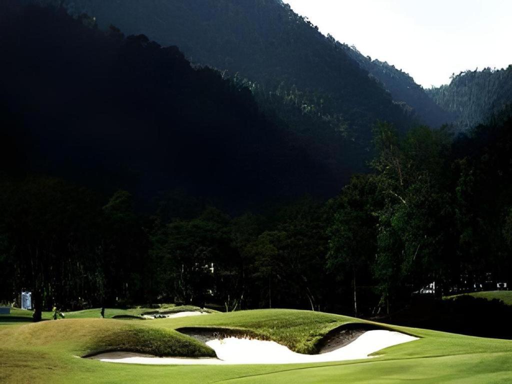 Royal Hills Golf Resort & Spa Nakhon Nayok Exterior photo